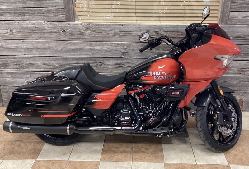 2026 Harley-Davidson® CVO Road Glide ST Citrus Heat Re-Entry