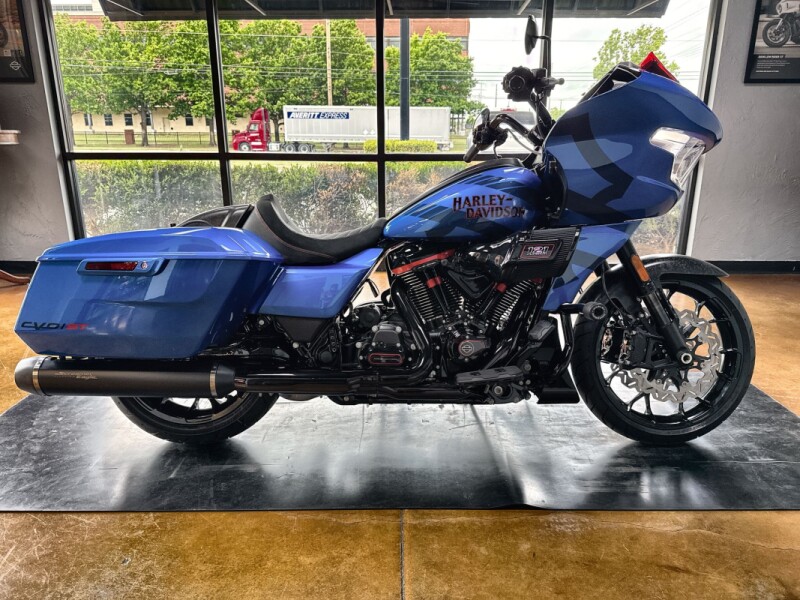 2026 Harley-Davidson® CVO Road Glide ST Electric Coast