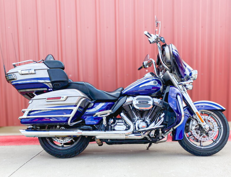 2016 Harley-Davidson® CVO™ Limited FLHTKSE