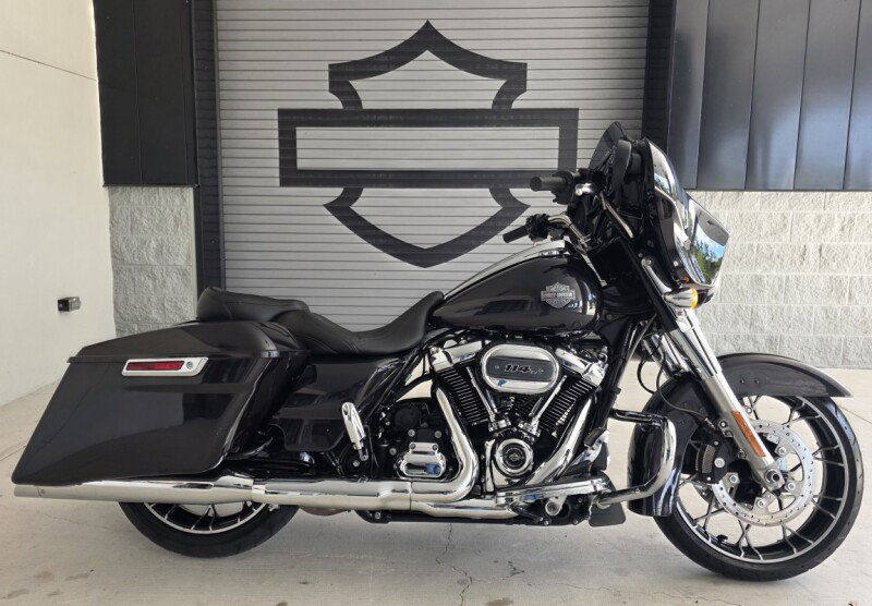 2021 Harley-Davidson® Street Glide® Special Black Jack Metallic
