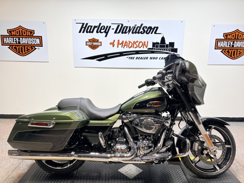 2026 FLHX Harley-Davidson® Street Glide® Olive Steel Metallic / Vivid Black Chrome Trim