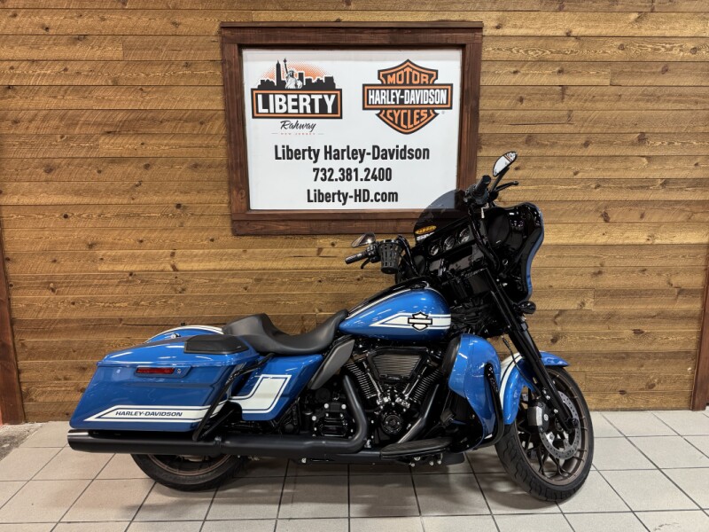 2023 Harley-Davidson® Street Glide® ST Fast Johnnie FLHXST