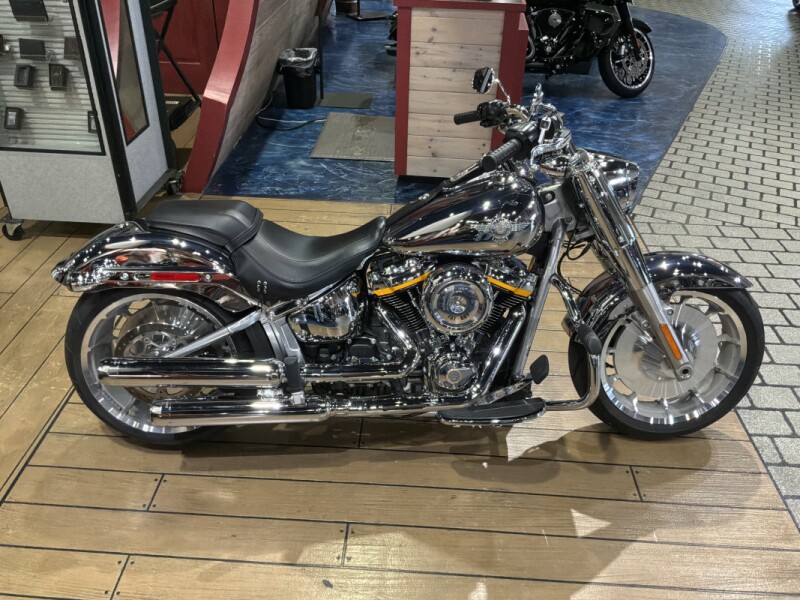 FLSTFI 2025 Fat Boy® Gray Ghost