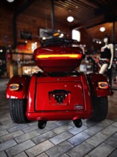 2026 Harley-Davidson® Street Glide 3 Limited Brilliant Red Black Trim thumb 1