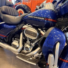2020 Harley-Davidson CVO Electra Glide Ultra Limited FLHTKSE thumb 3