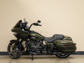 FLTRX 2026 Road Glide® thumb 1