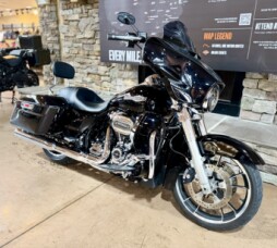 2022 FLHX - Street Glide  thumb 3