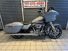 2026 H-D Road Glide® Solo 117ci thumb 3
