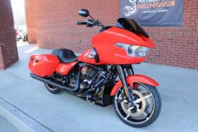 2026 Harley-Davidson® Road Glide® Blood Orange Black Trim thumb 3