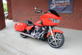 2026 Harley-Davidson® Road Glide® Blood Orange Chrome Trim thumb 3