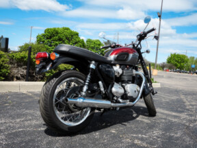  2023 T120 BLK thumb 3