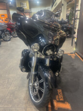2020 Harley-Davidson® Ultra Limited Black thumb 3