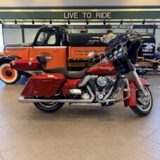 2012 Harley Davidson Street Glide FLHX thumb 3