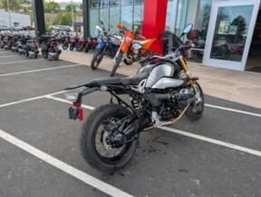 2021 BMW R nineT thumb 2