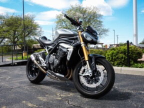  2023 Speed Triple 1200 RS thumb 3