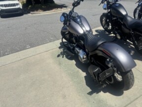 2015 Harley-Davidson® Softail Slim® Charcoal thumb 3
