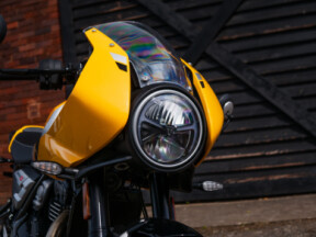 2026 Triumph Thruxton 400 thumb 2