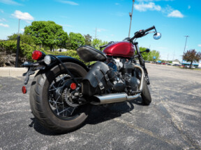 2022 Triumph  Bonneville Bobber Cordovan Red thumb 1