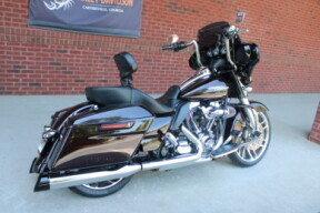 2014 Harley-Davidson® Street Glide® Special Blackened Cayenne thumb 2