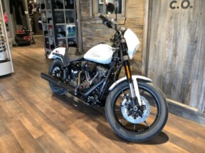 Harley-Davidson® Low Rider® S 2026 FXLRS S7-26 White Onyx Pearl Black Trim thumb 3