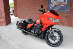 2026 Harley-Davidson® CVO Road Glide ST Citrus Heat Re-Entry thumb 3