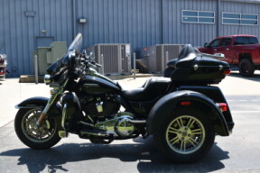 2017 Harley-Davidson Tri Glide Ultra thumb 0