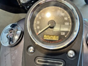  2016 Harley Davidson Street Bob FXDB thumb 2