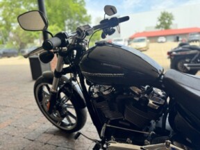 2018 Harley Davidson Breakout FXBR thumb 2