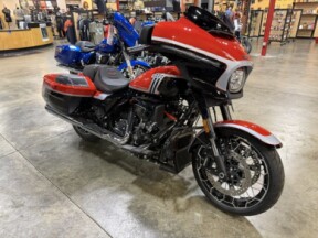 2024 Harley-Davidson® CVO™ Street Glide® Legendary Orange thumb 3