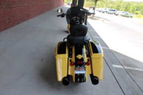 2023 Harley-Davidson® Road King® Special Industrial Yellow thumb 1