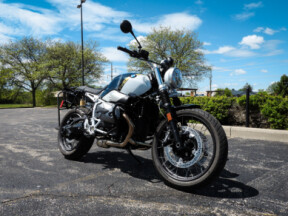 2023 BMW Motorrad R nineT 23R9 WHITE / GREEN thumb 3