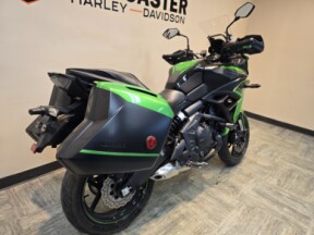 2022 Kawasaki Versys® 650 Candy Lime Green/Metallic Flat Spark Black/Metallic Spark Black thumb 3