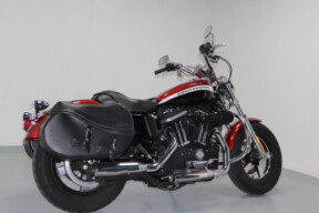 2013 Harley-Davidson® 1200 Custom Brown thumb 3