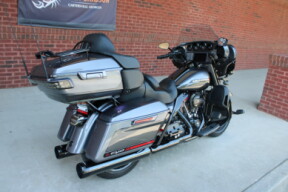 2020 Harley-Davidson® CVO™ Limited Smoky Gray & Stormcloud thumb 2