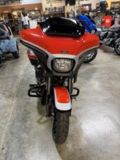 2024 Harley-Davidson® CVO™ Street Glide® Legendary Orange thumb 2