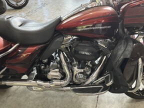 2015 CVO™ Road Glide® Ultra thumb 3