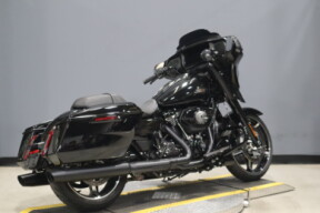 2025 Harley-Davidson® Street Glide® FLHX thumb 1