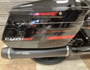 2026 Harley-Davidson® CVO Road Glide ST Citrus Heat Re-Entry thumb 0