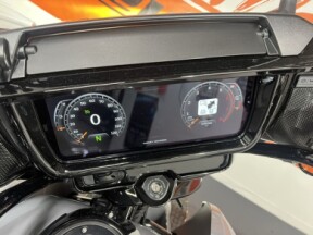 2026 Harley-Davidson® Street Glide® Limited thumb 2