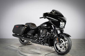 2026 Harley-Davidson® Street Glide® FLHX thumb 2