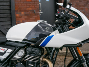 2026 Triumph Thruxton 400 thumb 0