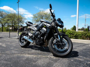STREET TRIPLE R 2024 Street Triple 765 R thumb 1