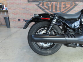 2026 Harley-Davidson® Nightster™ RH975 thumb 1