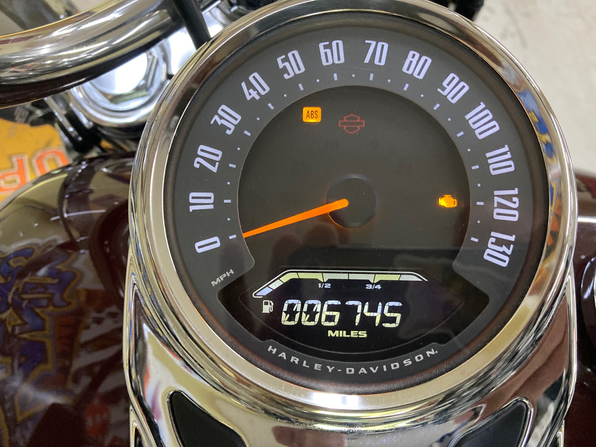 2022 Harley-Davidson® Heritage Classic 114 Midnight Crimson (Chrome Finish w/Cast Wheels) FLHCS, photo 6