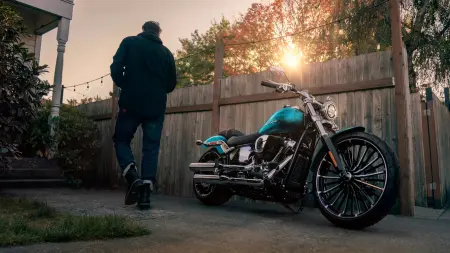 Long and Lean Style Turns Heads with the 2026 Harley-Davidson® Breakout® Near Brandon FL
