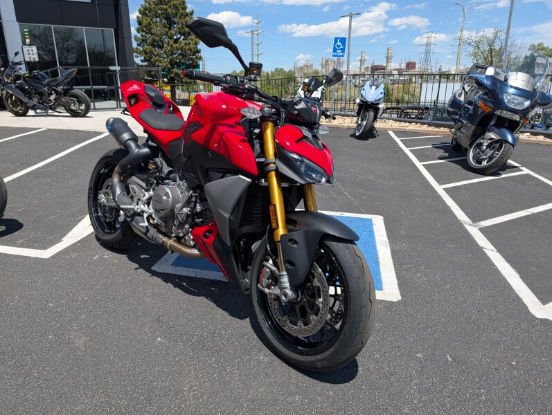 2026 Ducati Streetfighter V2 S