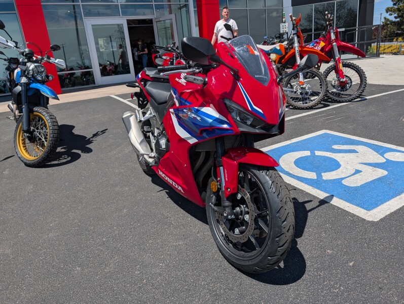 2025 Honda CBR500R Grand Prix Red