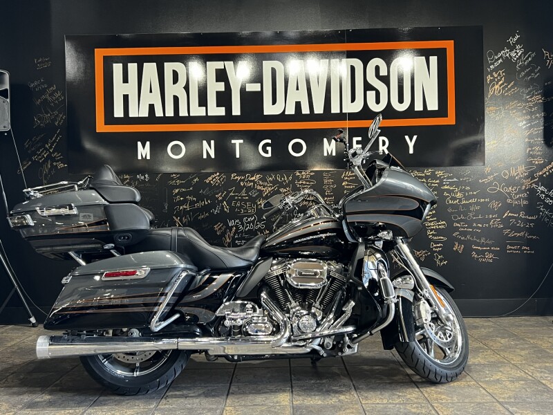 2016 Harley-Davidson® CVO™ Road Glide® Ultra FLTRUSE