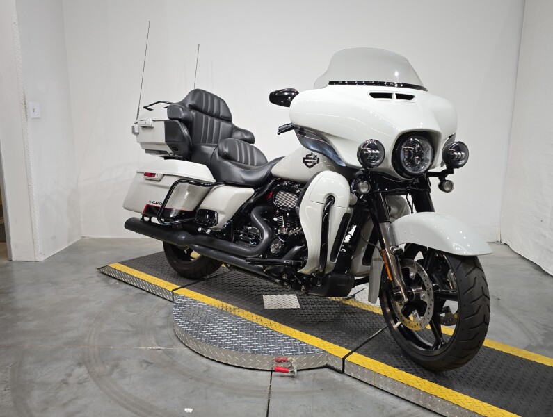 FLHTKSE 2020 CVO™ Limited