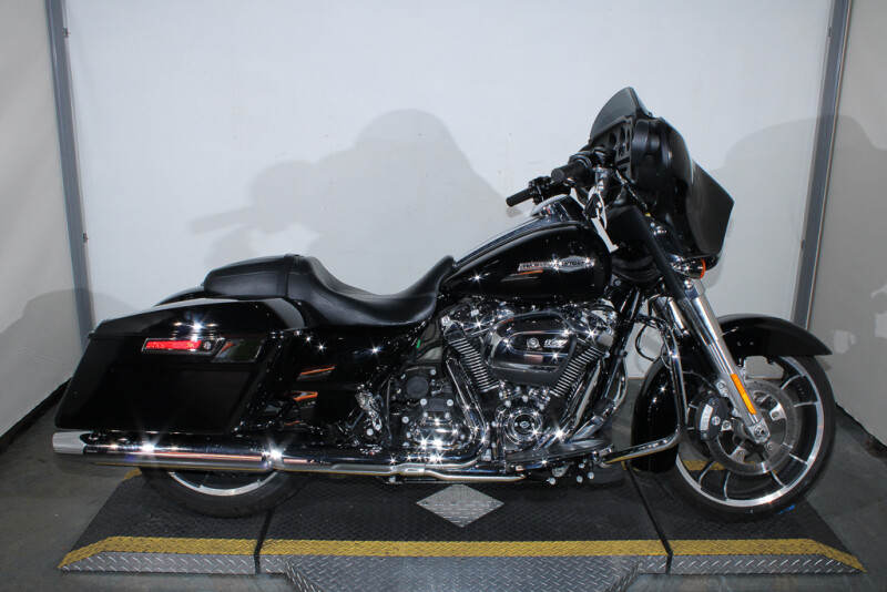 2023 Harley-Davidson Street Glide Grand American Touring FLHX